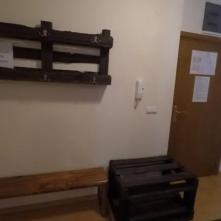 Monastery C39 Apartman Banszko